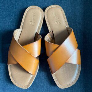 Universal Thread Sandals Slippers Flat Vegan Leather Brown Size 7 Brand New